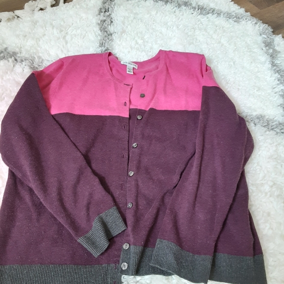 Cardigan - Picture 4 of 8